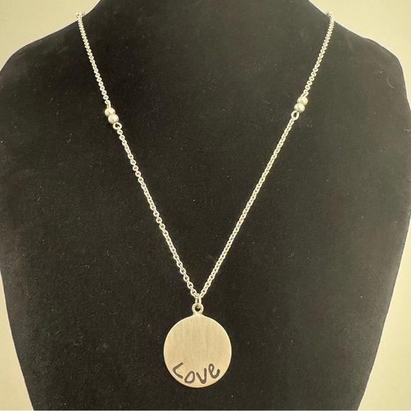 925 Sterling Mexico Silver Love Pendant on Vintage Silver Tone Necklace - Picture 5 of 11